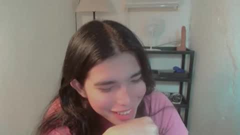 Snapshot of beautifultrixie chatting on May 29, 6:55 am TRIXIE online show from May 29, 6:55 am
