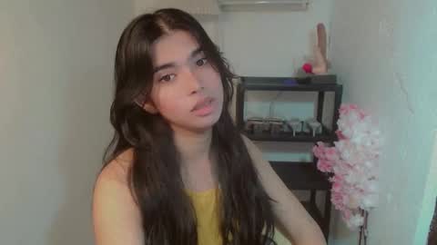 Snapshot of beautifultrixie chatting on June 8, 12:27 pm TRIXIE online show from June 8, 12:27 pm