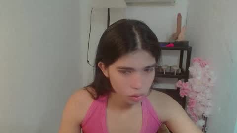 Snapshot of beautifultrixie chatting on June 11, 10:02 am TRIXIE online show from June 11, 10:02 am