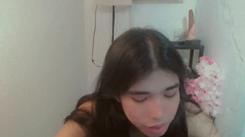 Snapshot of beautifultrixie chatting on June 15, 6:37 am TRIXIE online show from June 15, 6:37 am