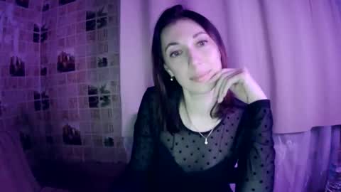 Snapshot of beauty_cute90 chatting on November 12, 8:30 pm beauty_cute90 online show from November 12, 8:30 pm