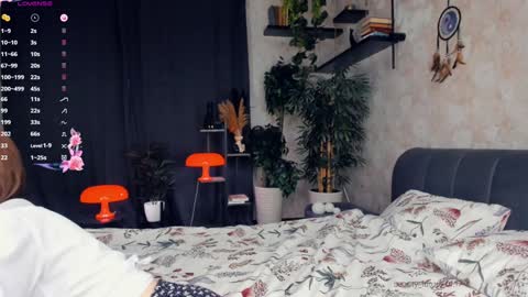 Snapshot of beauty_future chatting on January 17, 7:30 am Nicole online show from January 17, 7:30 am