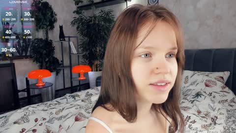 Snapshot of beauty_future chatting on January 30, 7:18 am Nicole online show from January 30, 7:18 am