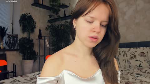 Snapshot of beauty_future chatting on February 1, 7:05 am Nicole online show from February 1, 7:05 am