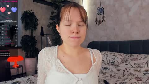 Snapshot of beauty_future chatting on February 2, 7:09 am Nicole online show from February 2, 7:09 am
