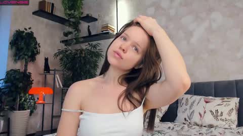 Snapshot of beauty_future chatting on February 23, 6:28 am Nicole online show from February 23, 6:28 am