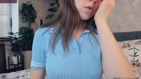 Snapshot of beauty_future chatting on February 27, 1:28 pm Nicole online show from February 27, 1:28 pm