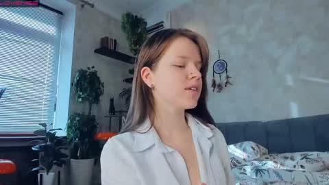 Snapshot of beauty_future chatting on March 8, 12:52 pm Nicole online show from March 8, 12:52 pm