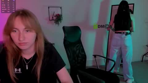 Snapshot of beauty_ginger chatting on September 19, 1:01 pm beauty_ginger online show from September 19, 1:01 pm