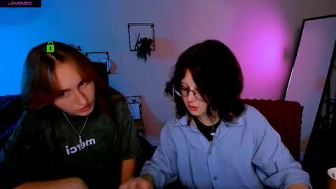 Snapshot of beauty_ginger chatting on September 22, 1:35 pm beauty_ginger online show from September 22, 1:35 pm