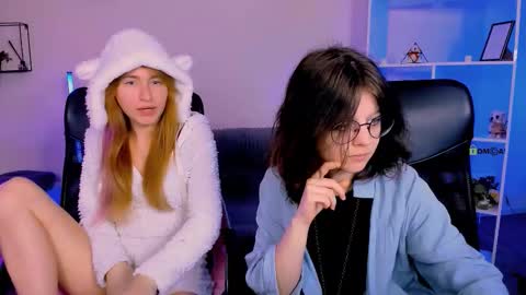 Snapshot of beauty_ginger chatting on November 19, 10:15 am beauty_ginger online show from November 19, 10:15 am