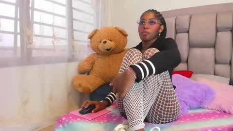 beauty_luci online show from October 11, 10:08 pm