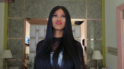 Snapshot of beauty_nina chatting on May 17, 1:18 pm beauty_nina online show from May 17, 1:18 pm