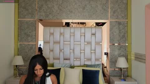 Snapshot of beauty_nina chatting on May 29, 2:04 pm beauty_nina online show from May 29, 2:04 pm