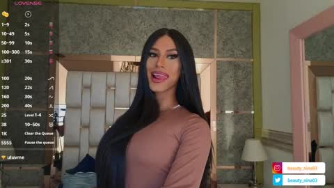 Snapshot of beauty_nina chatting on June 6, 1:38 pm beauty_nina online show from June 6, 1:38 pm