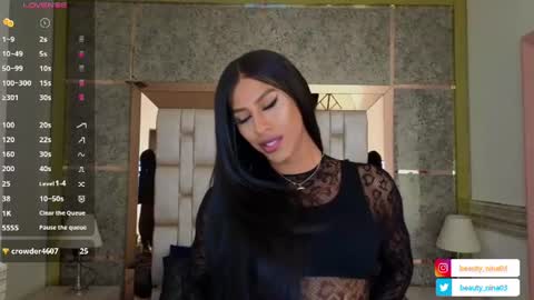 Snapshot of beauty_nina chatting on June 13, 2:04 pm beauty_nina online show from June 13, 2:04 pm