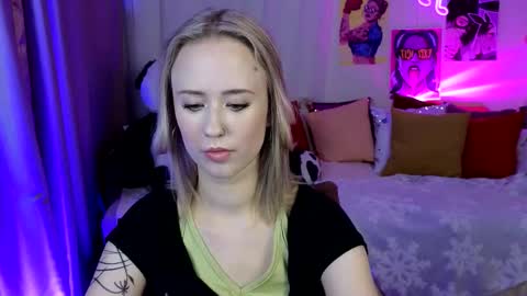 Snapshot of beauty_sashaxx chatting on October 10, 6:07 pm beauty Sasha online show from October 10, 6:07 pm