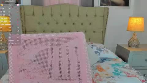 Ariana Reyes online show from November 13, 2:38 pm