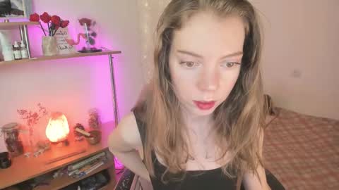 Eliise online show from February 17, 8:11 am