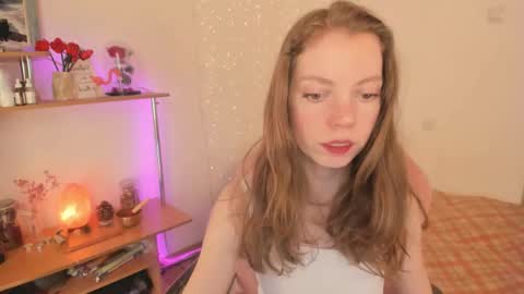 Eliise online show from March 13, 2:12 pm