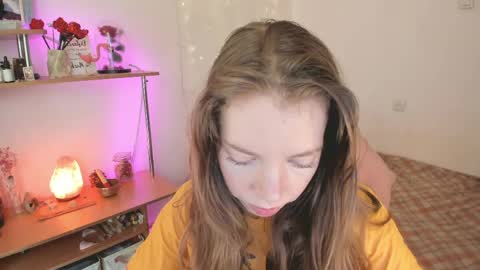 Snapshot of beautyeliise chatting on May 25, 8:09 am Eliise online show from May 25, 8:09 am