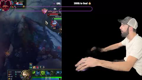 Snapshot of beautyxbeast chatting on December 15, 3:33 am BEAST online show from December 15, 3:33 am