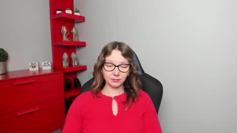 Zoe online show from November 3, 6:36 am