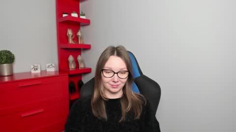 Zoe online show from November 5, 6:57 am