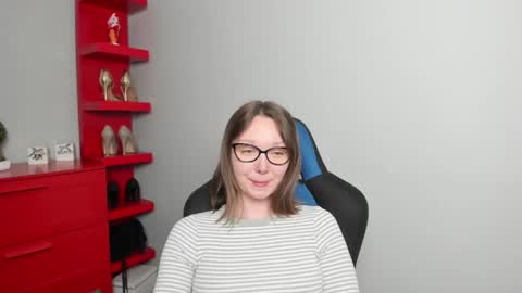 Zoe online show from May 5, 6:10 am