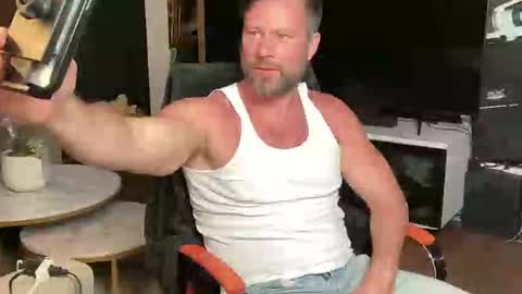 BEAUX MATTHEWS online show from February 24, 1:25 am