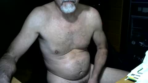 Snapshot of beaverbong chatting on February 24, 5:49 am Stoner with a Boner online show from February 24, 5:49 am