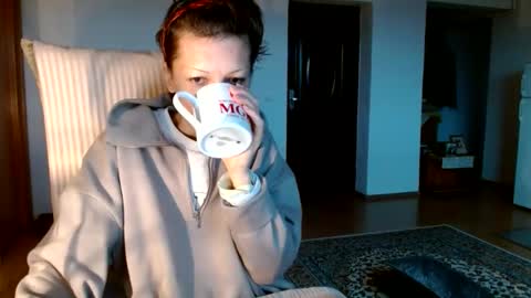 Snapshot of bebacksooon chatting on January 3, 6:22 am Raluca online show from January 3, 6:22 am