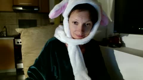 Raluca online show from October 11, 4:38 pm