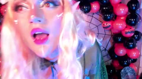 Rebecca  online show from October 22, 6:51 pm