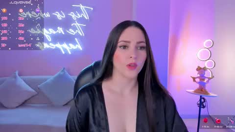 Snapshot of beccabaxter chatting on November 1, 8:11 pm Am Becca online show from November 1, 8:11 pm