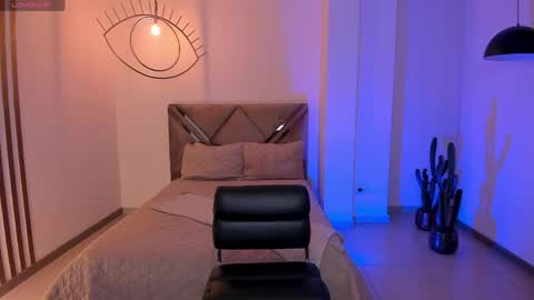 Am Becca online show from June 2, 12:07 pm