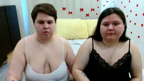 BeckyAndEllen online show from October 17, 11:02 am