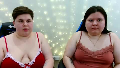 BeckyAndEllen online show from March 16, 7:18 pm