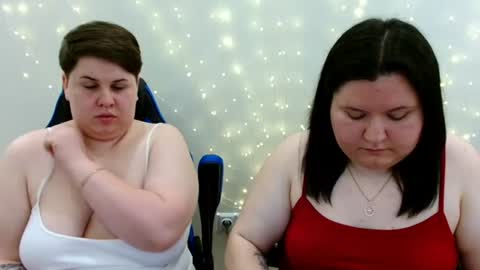 BeckyAndEllen online show from June 12, 10:36 am