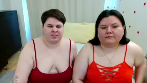 BeckyAndEllen online show from June 16, 11:02 am