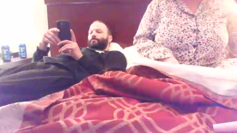 Snapshot of bedbandits chatting on March 8, 1:28 am Bedbandits69 online show from March 8, 1:28 am