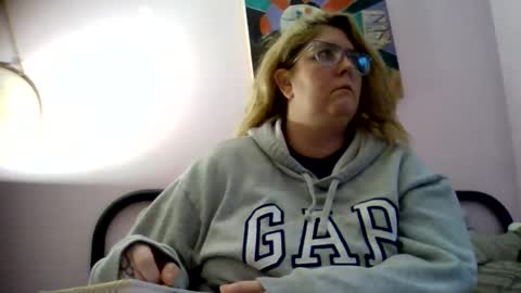 Snapshot of bedbandits chatting on October 29, 8:54 pm Bedbandits69 online show from October 29, 8:54 pm