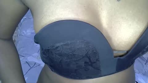 Snapshot of bedmaster_d chatting on February 3, 8:58 pm bedmaster_d online show from February 3, 8:58 pm