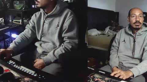 Snapshot of bedstuymonstercock90 chatting on January 17, 7:17 pm hungnheavy online show from January 17, 7:17 pm