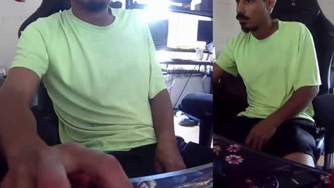 Snapshot of bedstuymonstercock90 chatting on June 5, 4:45 pm hungnheavy online show from June 5, 4:45 pm