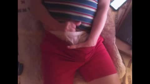 Snapshot of bedwetboy chatting on December 26, 1:32 pm Bedwetboys online show from December 26, 1:32 pm