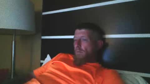 Snapshot of begme88 chatting on April 8, 4:12 am begme88 online show from April 8, 4:12 am