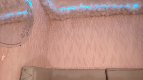 Snapshot of begoniia_ chatting on December 22, 7:11 am Begonia online show from December 22, 7:11 am