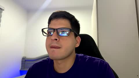 Joseph online show from April 21, 2:04 am