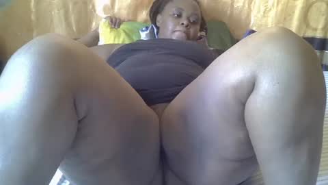 Snapshot of bekky_darling chatting on June 13, 9:07 am bekky_darling online show from June 13, 9:07 am